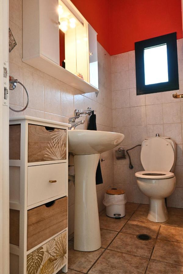 Pavlos' Cottage With Beach View คอร์ฟอส ภายนอก รูปภาพ