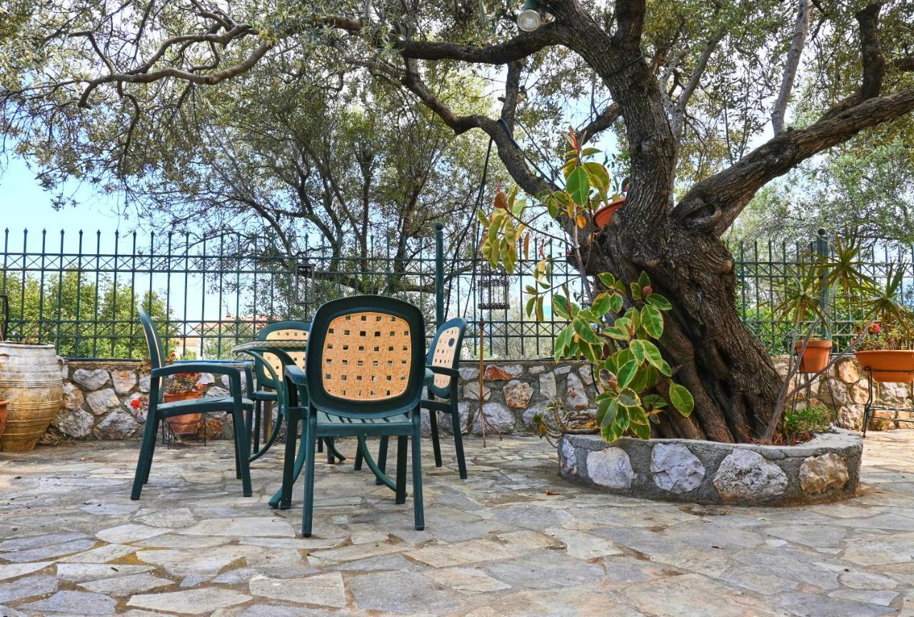 Pavlos' Cottage With Beach View คอร์ฟอส ภายนอก รูปภาพ